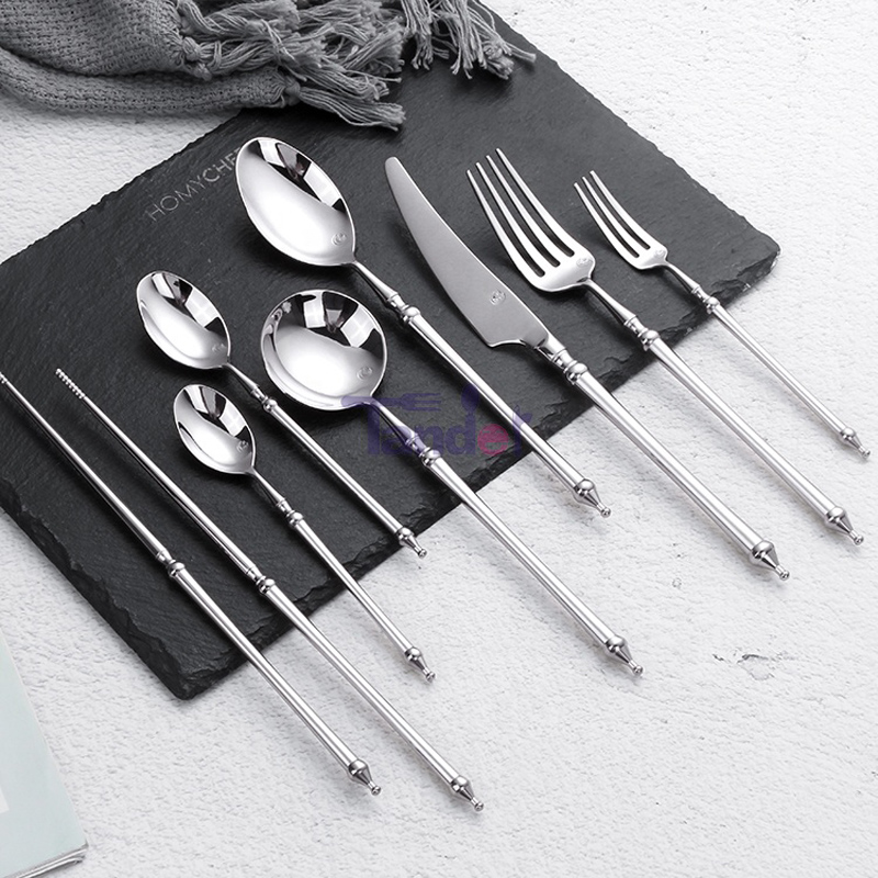 tacar flatware láimhseáil ardchaighdeáin ar ardchaighdeán, sceanra airgid bainise socraithe le chopsticks