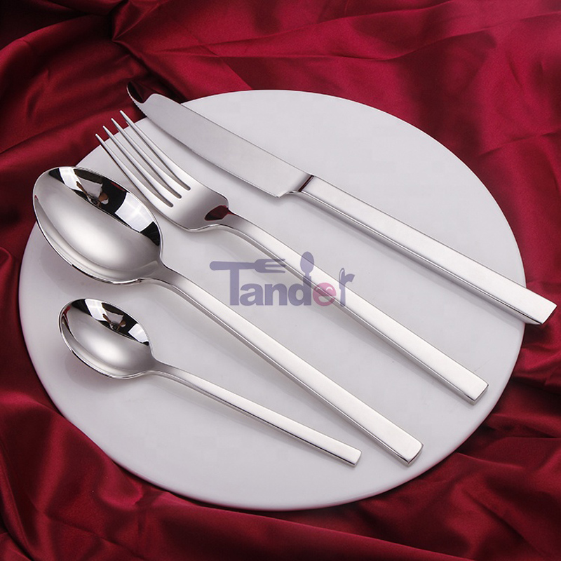 Leagann sceanra cruach dhosmálta flatware tábla 4pcs le haghaidh fáiltithe bainise