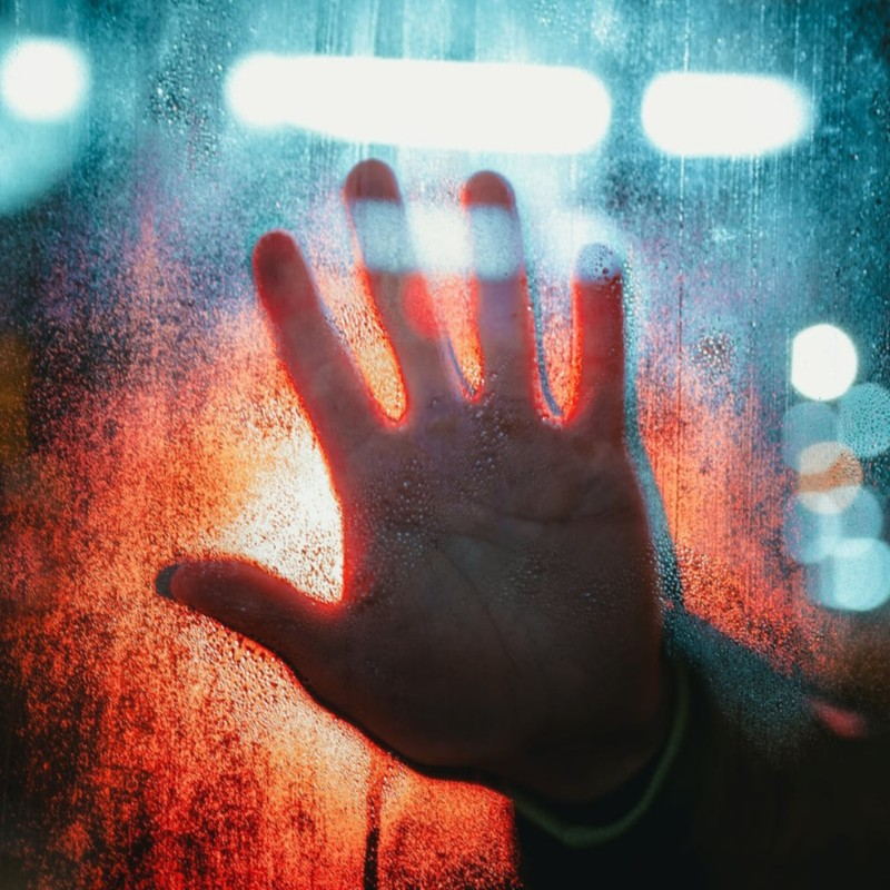 Me kõik oleme ühinenud võitluses epideemia vastu.