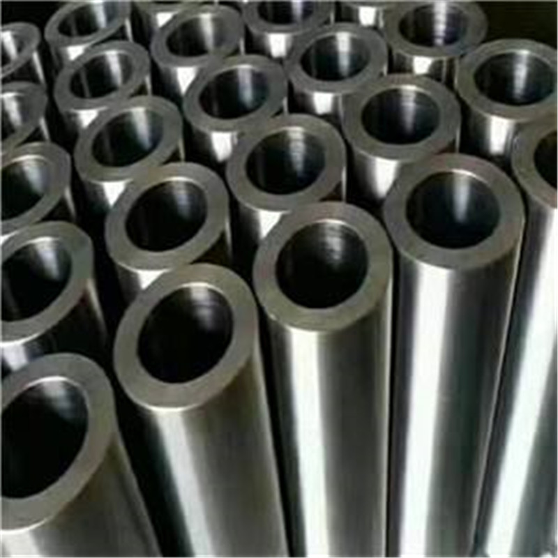 Píopa Cruach Alloy ASTM A335