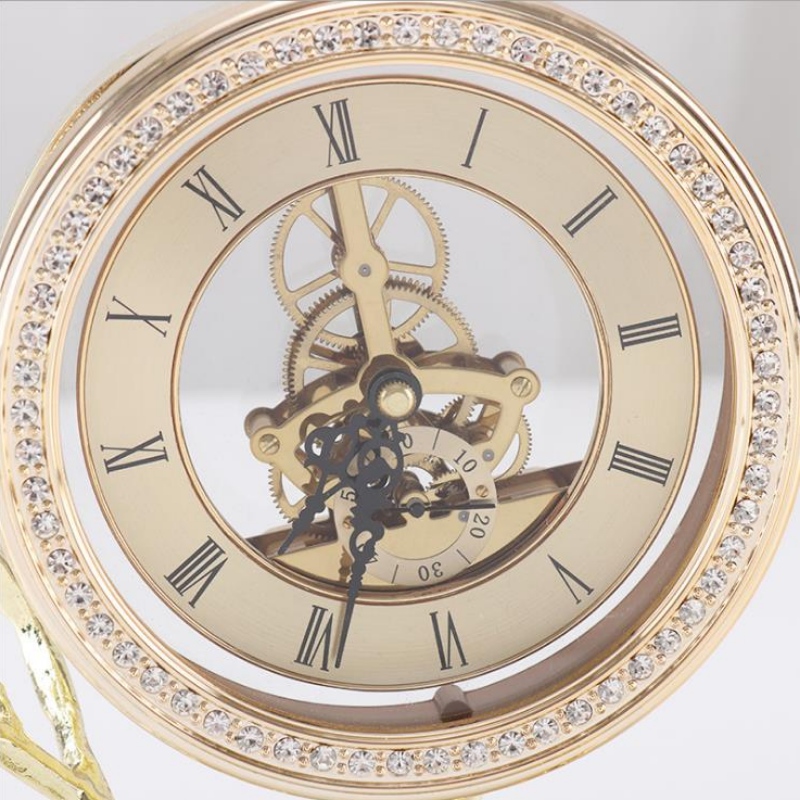 Tehase otsemüük Euroopa stiilis kell retro loominguline laua kell metall Bird Clock kodus dekoratsioon seina kell ripats