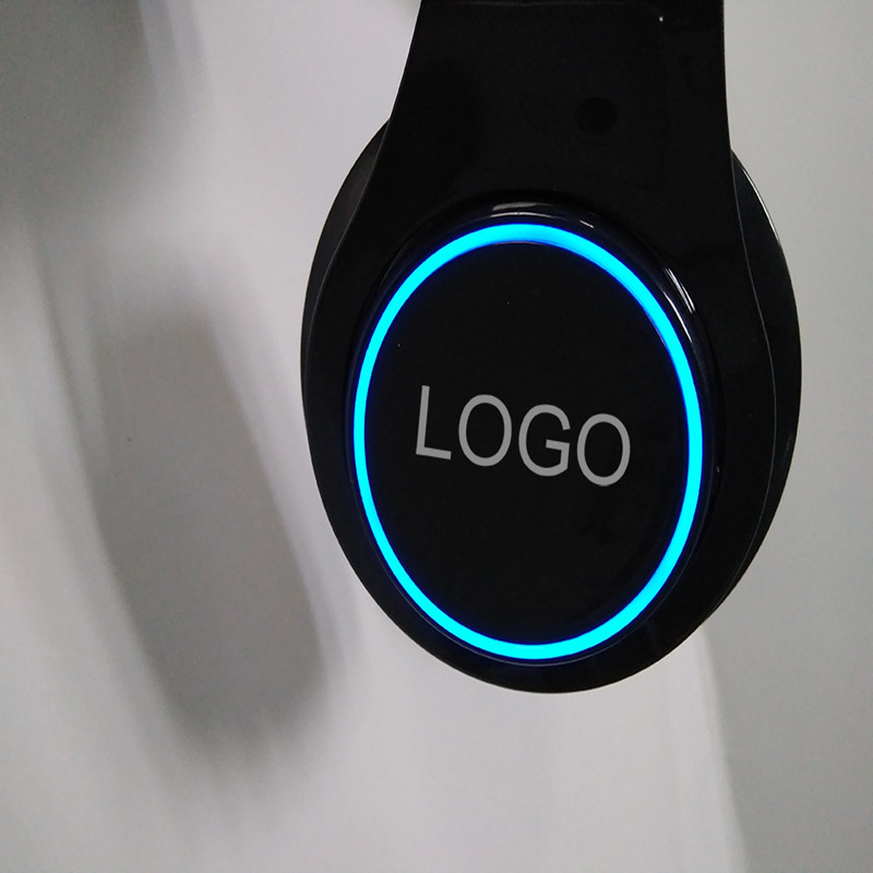 Cluasán Bluetooth gan sreang glowing LED