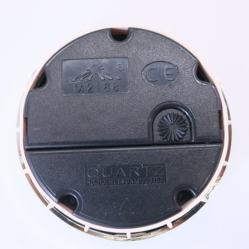 läbimõõt 65mm ümmargune sein hõbedast värvi kell