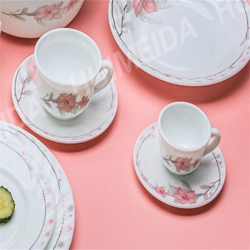 Klaasist klaasesemete komplekt - Cup seeria