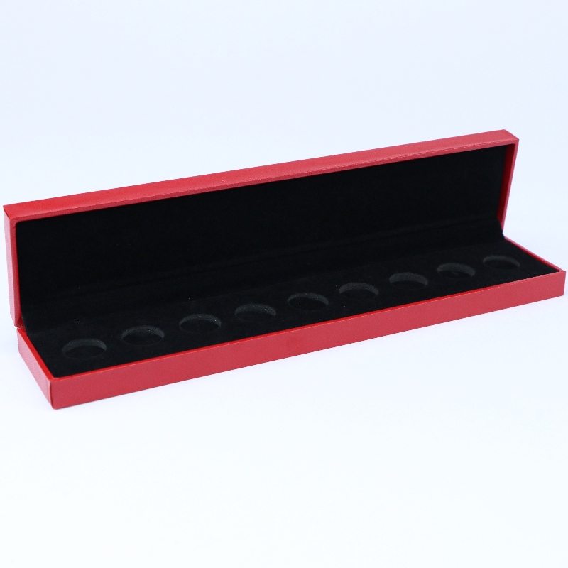 Mír V-11 dronuilleog Bosca páipéir Leatherette le haghaidh mona 210 * 35mm, suaitheantas & muince, srl. Mm. 240 * 52 * 30, meáchain thart ar 130g