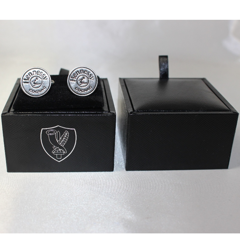 Mír V-20S bosca leathair cearnach PU do chufaí cúpla, srl. Mm. 65 * 65 * 38, meáchain thart ar 62g