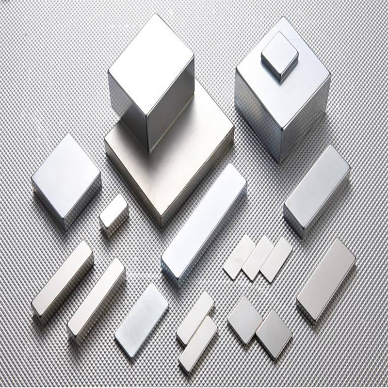 Maighnéad neodimiam mótair saincheaptha maighnéadach sár-láidir N35 N52