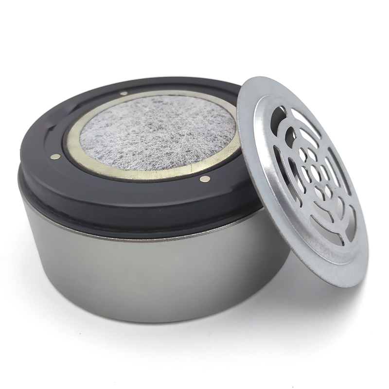 C Scagaire ilchodach deataigh frith-athláimhe purifier aer luaithreadán gan toit leictreonach chun boladh a íonú