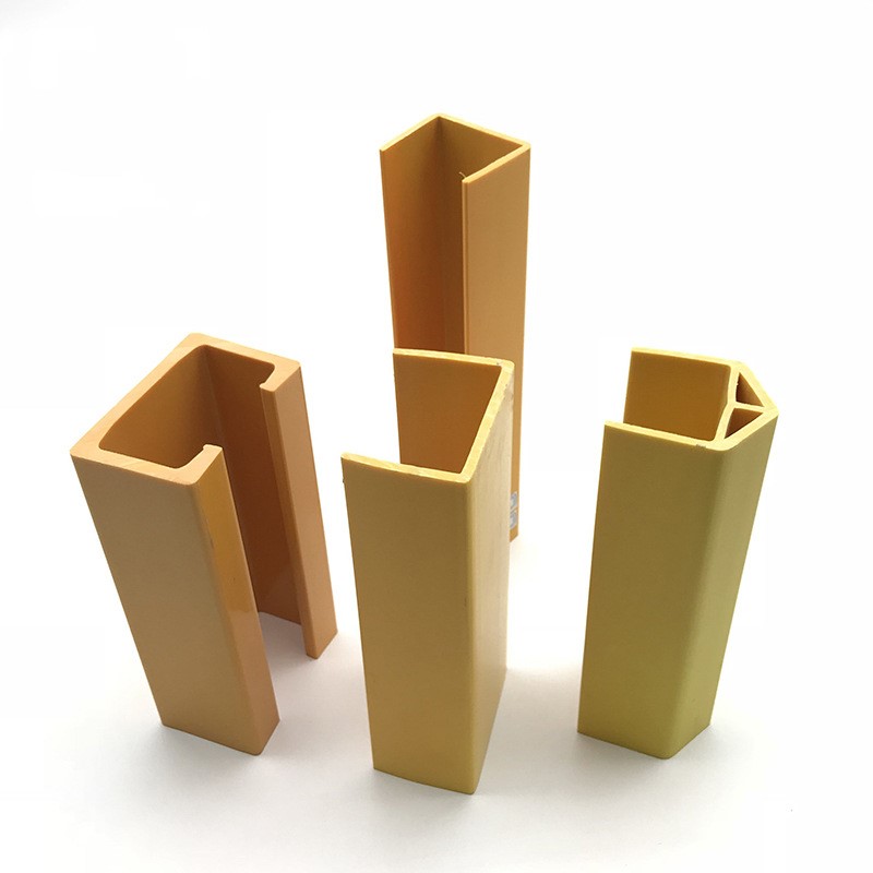 Próifílí Easbhrúite Plaisteacha Saincheaptha Il-Éagsúla U ABS UPVC PP PE PVC Próifílí Easbhrúite Plaisteacha le haghaidh maisiú cosanta meaisín