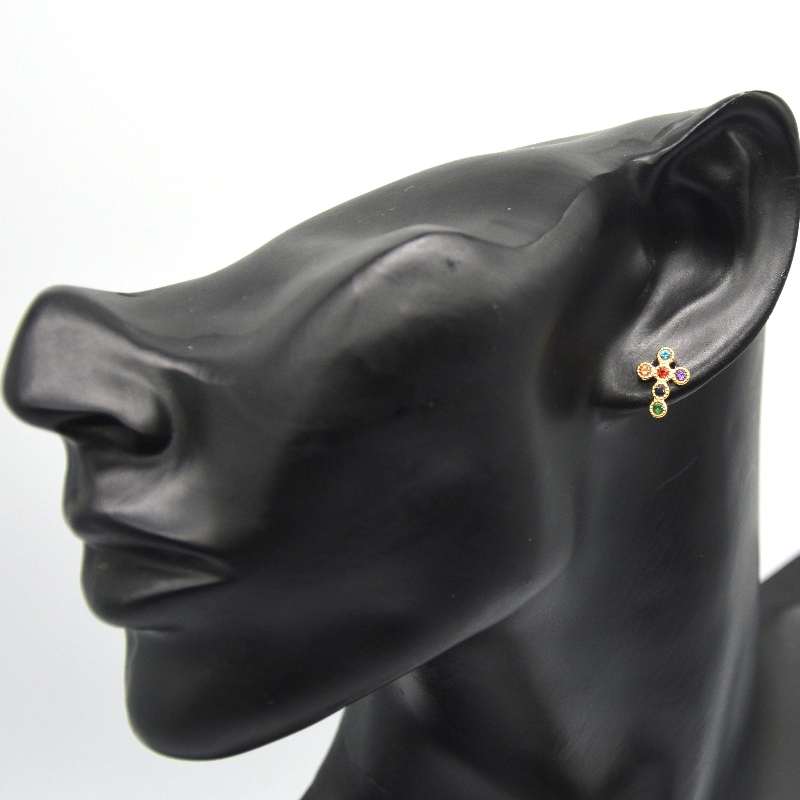 Trasnaíonn na mná cluaise tras-cluaise ciúbach zirconia mion pavé monarcha próiseála seodra Ruifanbao na Síne