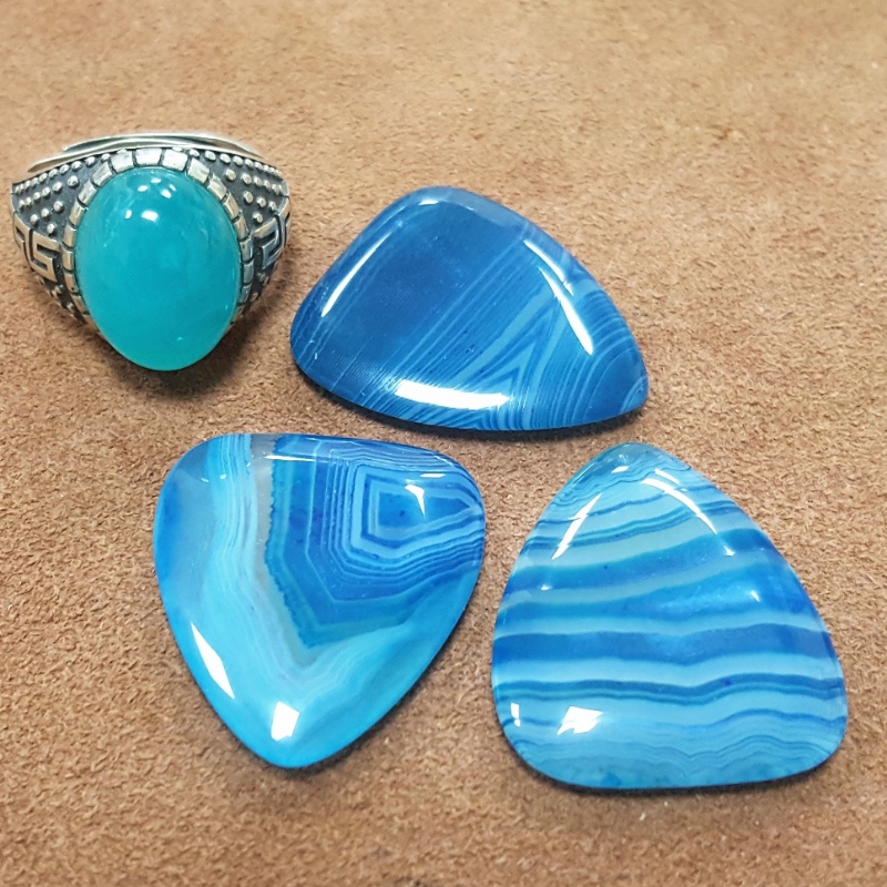 Forbairt éagsúlaithe ar shamhaltú cnaipe