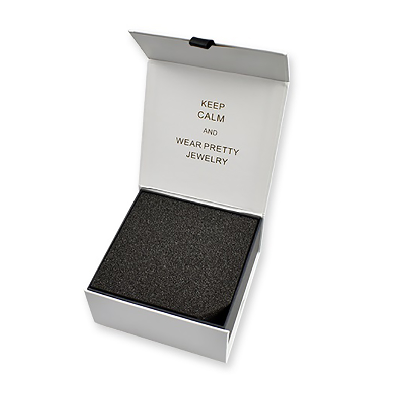 Juveelkarp/ruutkast (Square box)