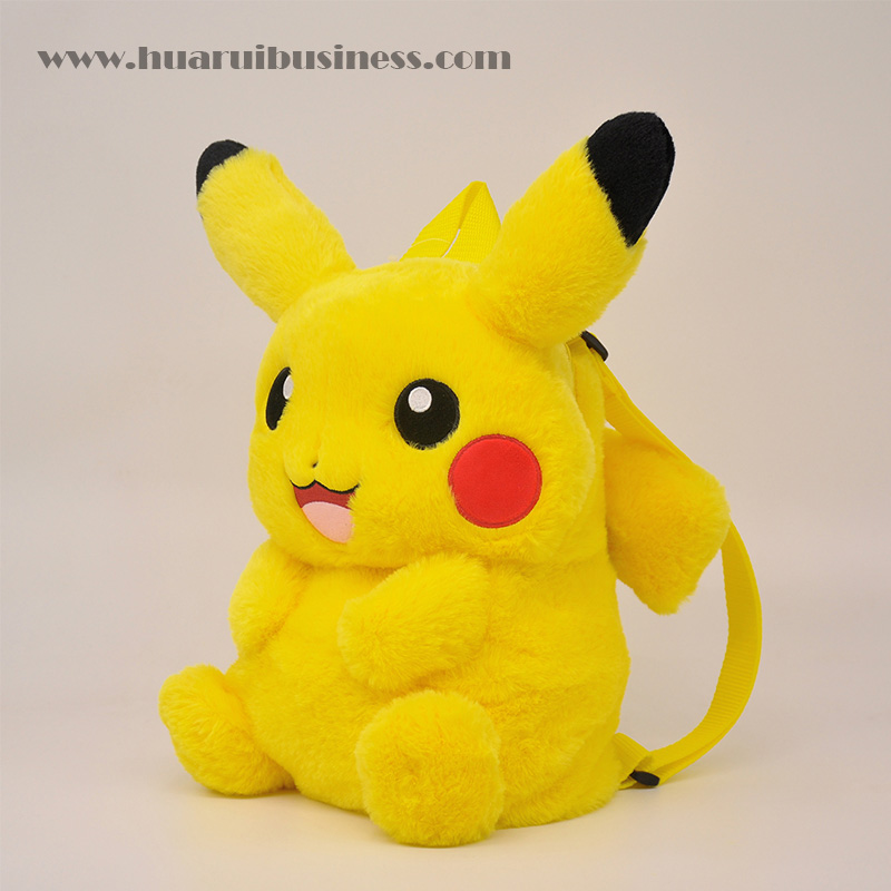 Pikachu plush seljakott