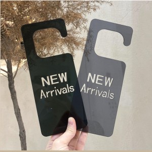 TMJ PP-539 Kohandatud akrüüliline kuvar, kerged luksuslikud rõivapoedekoratsioonid hinnasilti tähistav reklaamtahvli loov näidik