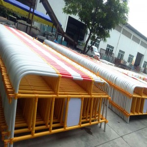 Barrera de drafftfico Valla de control de multitudes Barrera SEPARADOR DE CARRETERA APILABLE