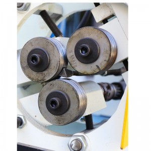 Meaisín rollta trí-ais HB-35 cam