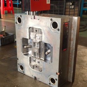 Déantúsóirí múnlaí insteallta gairmiúla múnlaí insteallta páirteanna plaisteacha tionsclaíocha poircealláin insteallta le díol