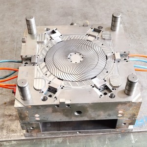 Múnla Instealladh Plaisteacha Saincheaptha Ard-Mhonarcha Monarcha na Síne