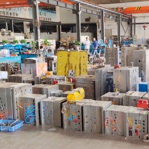 Méid an Chustaim Páirteanna Gluaisteán Déantúsaíochta Ardluais Múnlú Instealladh Plaisteacha