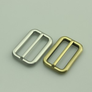 Búcla mála, búcla dúnta coigeartaithe, gabhálais miotail