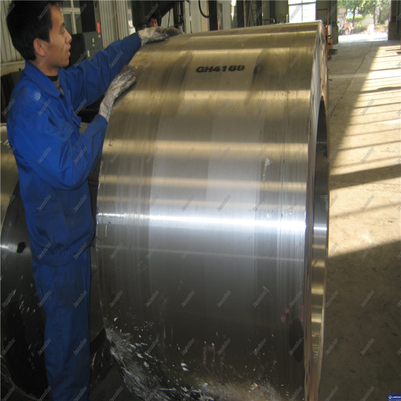 Éifeacht yttrium ar scáineadh te agus airíonna creep de superalloyni-bhunaithe tógtha suas le déantúsaíocht breiseán (5)