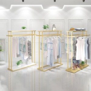 Seastán taispeána éadaí