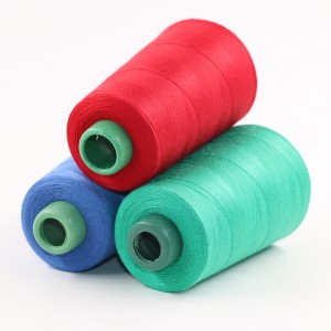 Snáithe fuálana Síne le haghaidh t-léine jeans agus snáithe poileistir léine do mheaisíní