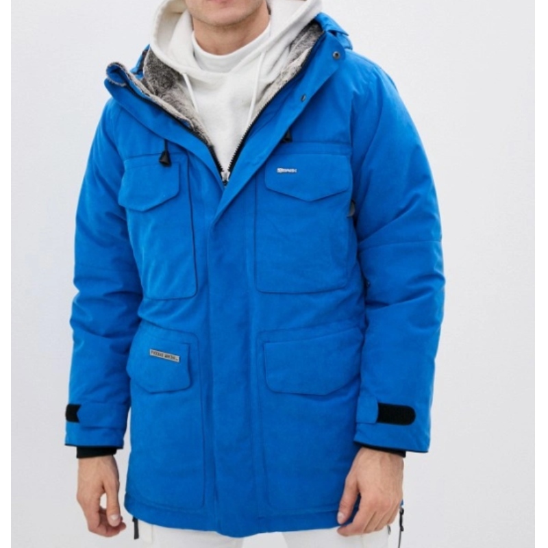 Jacket báistí agus cruthúnas sneachta