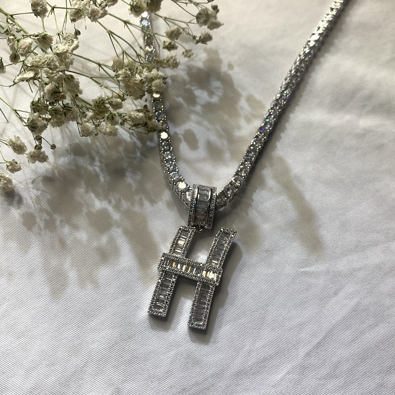 Litir Mhiotail Mhiotail Lady Necklace Pendant Diamond