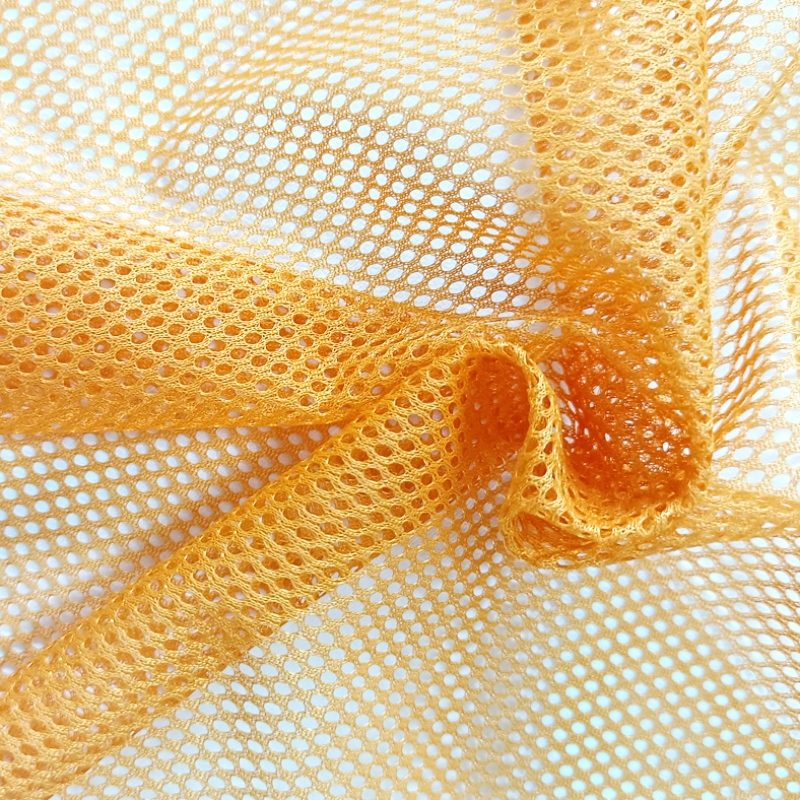 Ní thabharfar aon bheartas fioscach ar scála mór isteach