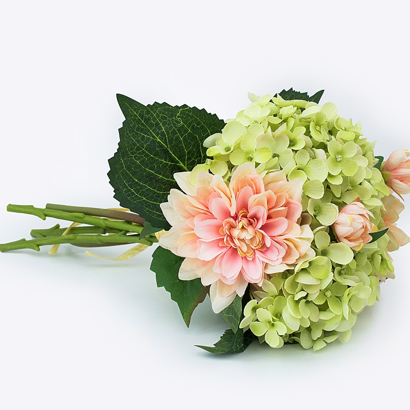 Díolachán te álainn rómánsúil maisiú tábla bridal bláth síoda saorga bouquet