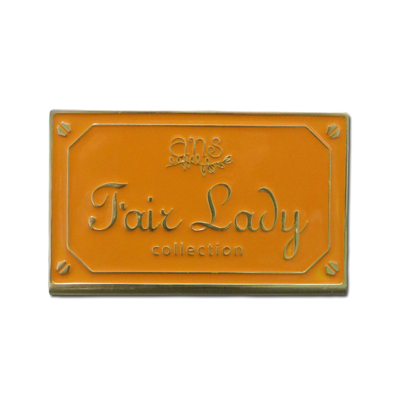 Ard-chaighdeán saincheaptha Faisean Faisean Matte Críochnaigh Ainm Miotail Lipéad Priontáil Silk Priontáil Cárta Cuairte Gnó le haghaidh Lógó Féin