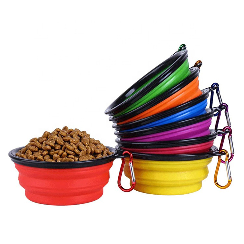Silicone babhla madra atá inghlactha le carabiner, babhlaí uisce do mhadraí cait