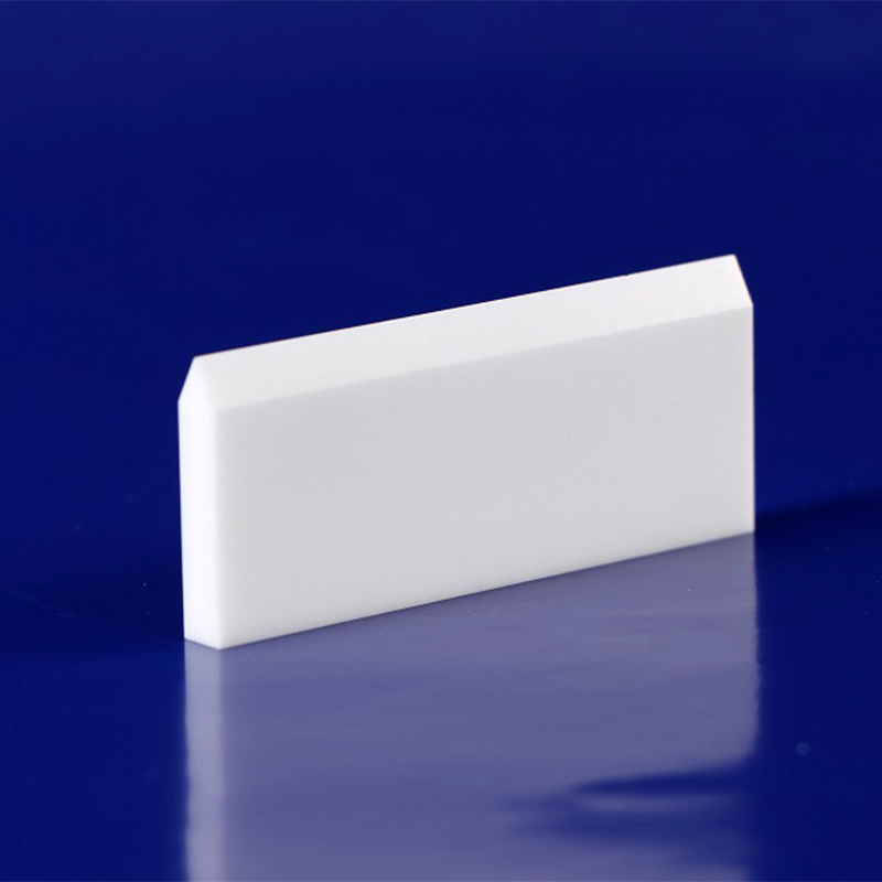 Cad iadna hiarratais ar Gearrthóirí Criadóireachta Zirconia