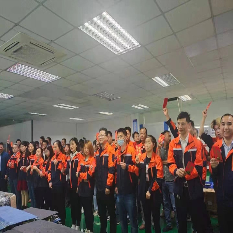 Clúdaigh dheargna Bliana Nua