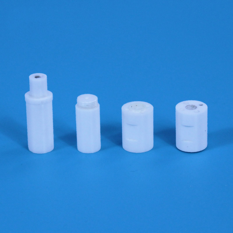 Plunger ceirmeach Zirconia