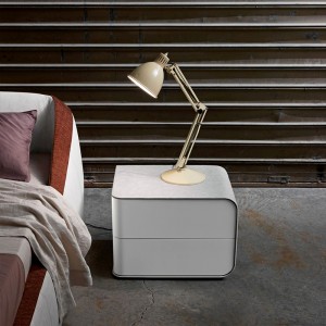 Leathar Brown Nightstand Nightstand Mini Tábla Só Mó Mó Nua -Aimseartha Babhta Cúngáin