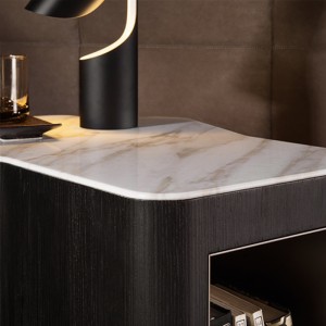 Troscán seomra leapa tábla cois leapa adhmaid le tarraiceán gallchnó comh -aireachta cois cófranó bán