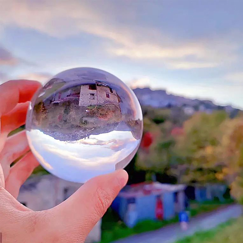 Maisiúchán Baile Maisiú Baile Réitigh Aicrileach Soladach Teagmhála Draíocht a Showling Liathróidí Criostail Clear Crystal