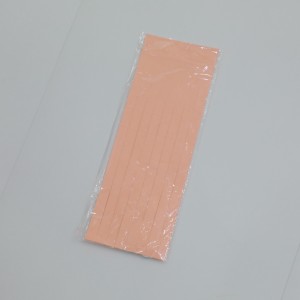 Páipéar fíochán il-daite do thionscadail cheardaíochta, riachtanais maisiúcháin,nó fillte bronntanais uileghabhálach