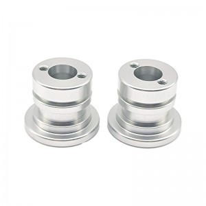 Páirteanna Gléas Leighis CNC saincheaptha C saincheapthan mais -tháirgeadh próiseas CNC cruach práis dhosmálta