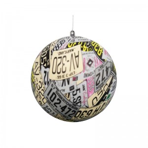 Liathróidí Nollag rudaí le haghaidh atmaisféarna Nollag den liathróid