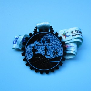 Marathon Dámhachtain Bonn Spórt Miotal Custaim ag rith