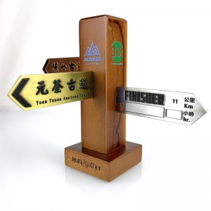 Gradaim Bonn Miotal Réaltbhuíon Dearaidh Ardchaighdeáin Ardchaighdeáin Bonn Óir