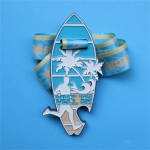 Boinn lae spóirt boinn chuimhneacháin boinn spóirt agus ribíní le haghaidh rith