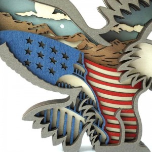 Maisiú ceardaíochta adhmaid 3D iolar