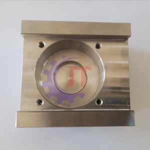 X187B621H01 X182A995H02 M701C Féach ar M604 Treoir Íochtarach Bloc le Bloc 2-D6.0mm N 2-M4 Beartaíonn le haghaidh Clúdaigh M604 (J) L N104 N96.6mm W N60n54mm H N47n15mm