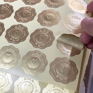 Lipéid féin-ghreamaitheacha stampála te saincheaptha