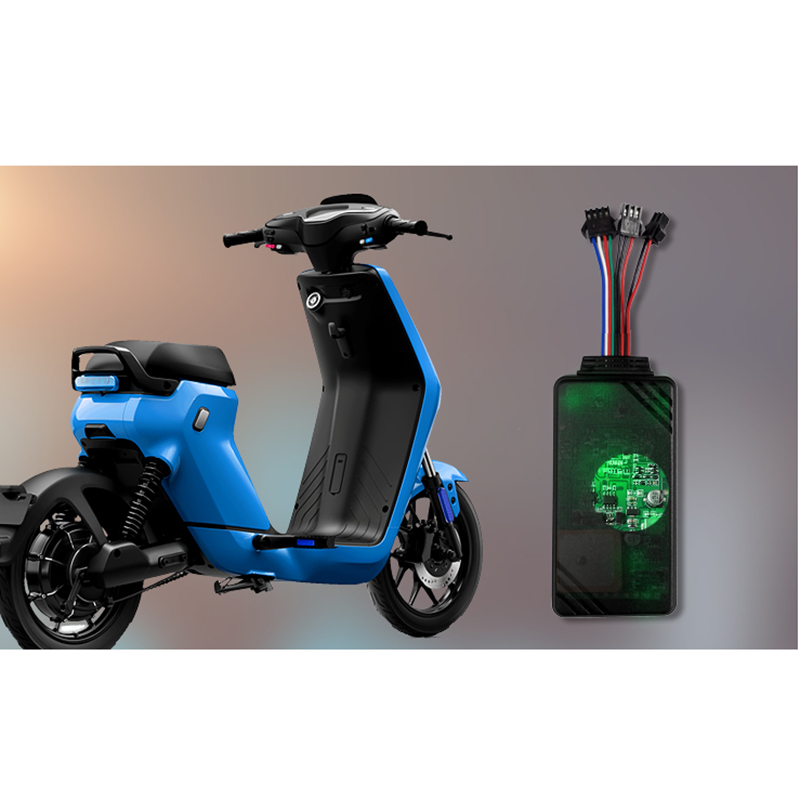 Comhoibríonn déantúsóir PCB le soláthróir feithiclí leictreacha