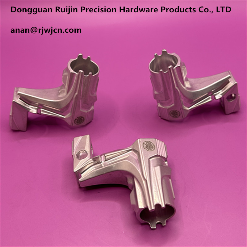 Páirteanna machined CNC